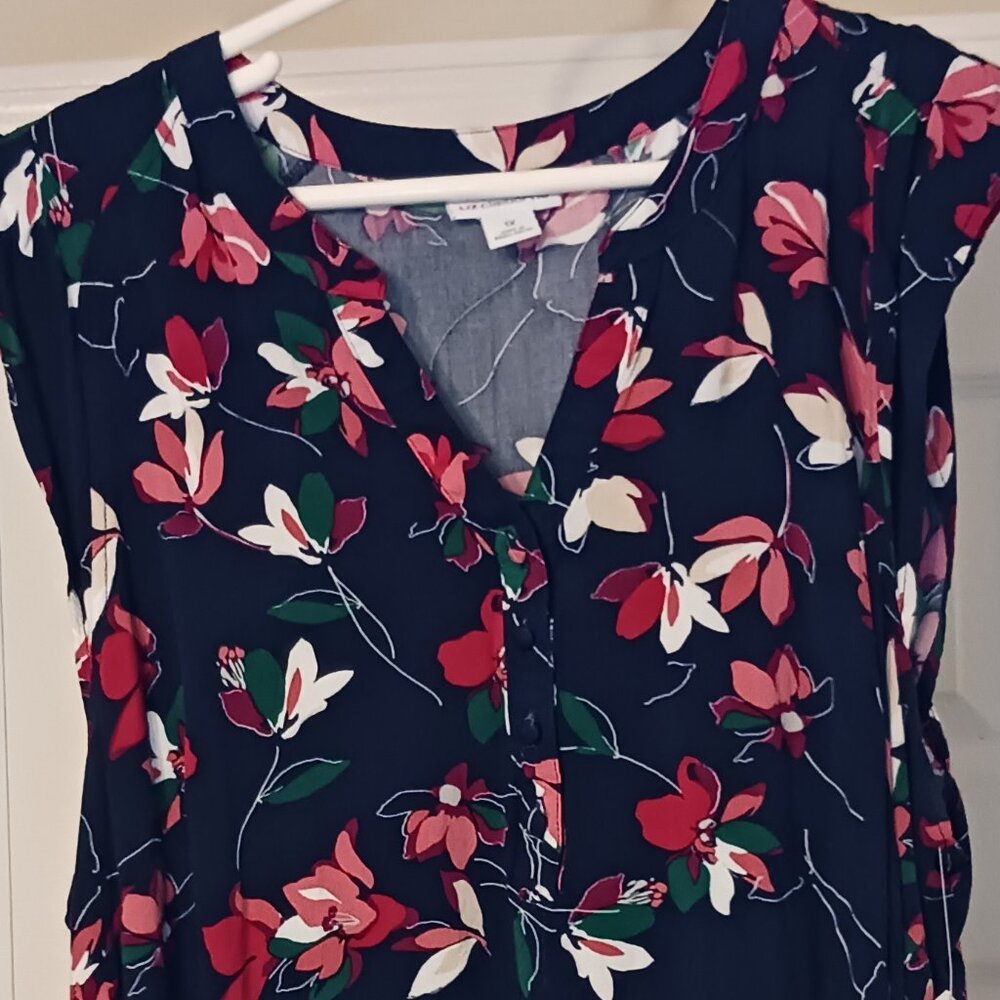 #57 3/$18 - Liz Claiborne Blue/Red Tank Top Size 1X - Picture 3 of 5